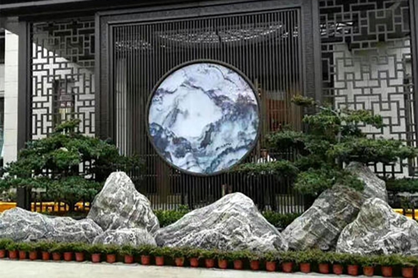 上海泰山石放在院子里哪个位置好