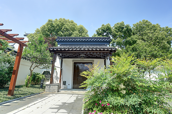 杭州别墅庭院大门颜色与风水的联系