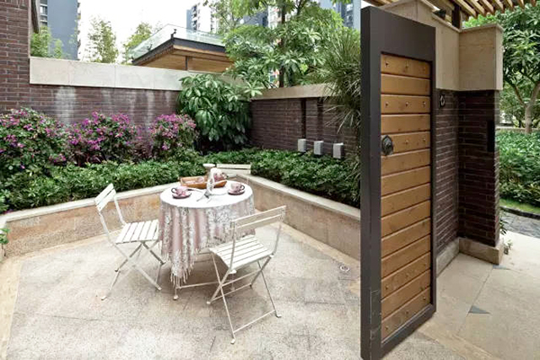 南京别墅庭院大门颜色与风水的联系