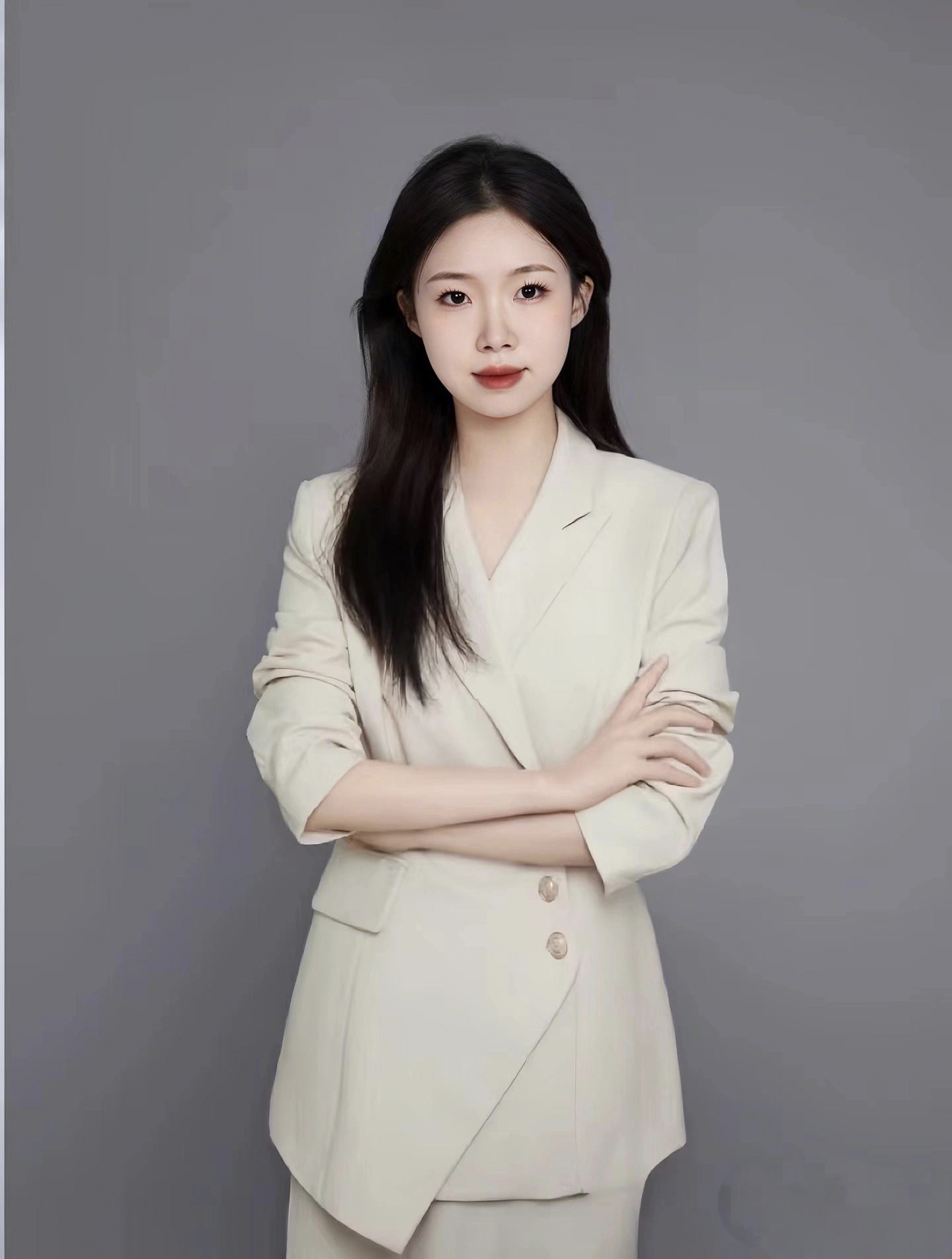 首席设计师|闻钰|